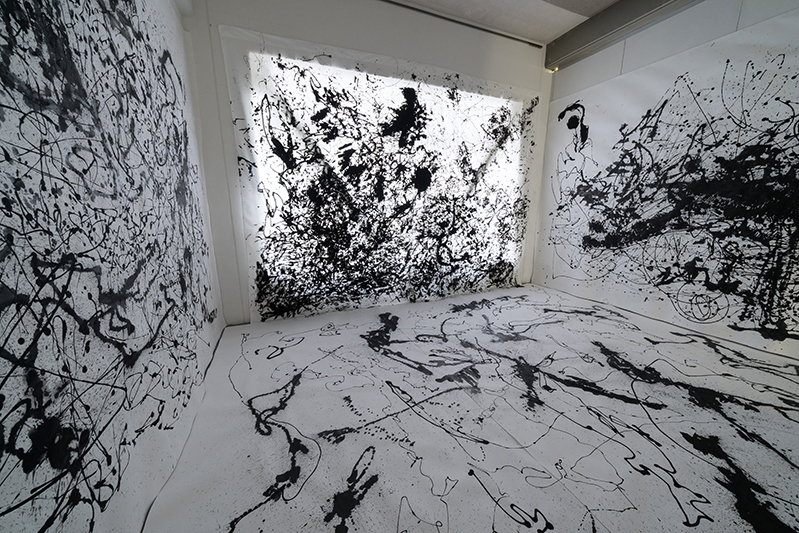 鄒 娜 《無題》 | 多摩美術大学