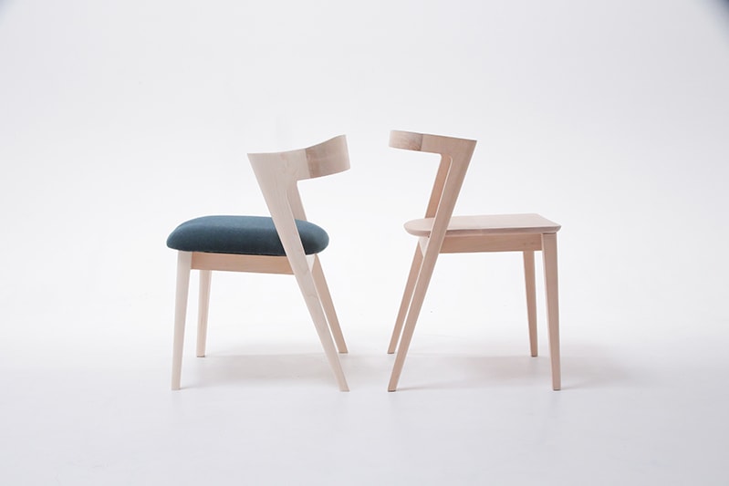 ドラゴンの椅子　飾ってただけで未使用 ダオ トラン アイニ 《lulluby 父と母に贈るいす》 | 多摩美術大学