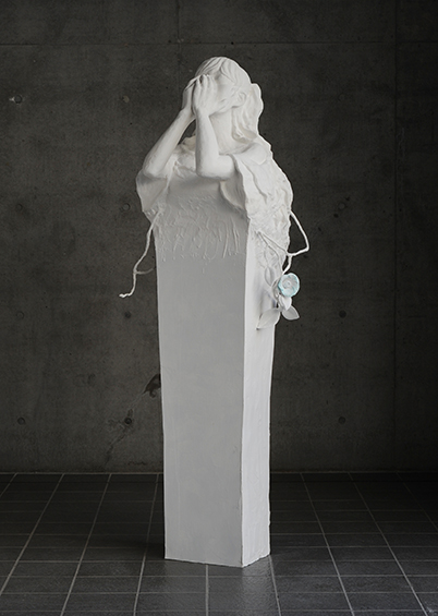 熊谷 菜月 《idol-夏椿-》 | 多摩美術大学