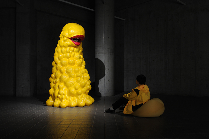 上鈴木正一 油彩画 F6号『ジェンティルドンナ号立ち姿』ロバート様オーダー作品。 鈴木 梨乃花 《inside-forever--》 | 多摩美術大学