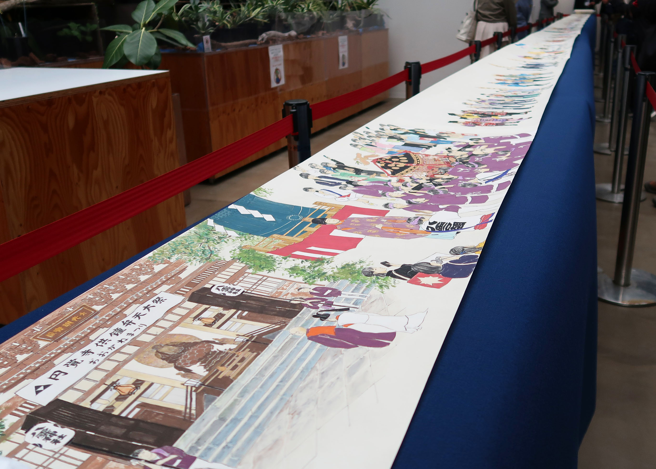 日本画の学生が全長20mの絵巻を完成！700年の歴史ある江島神社・円覚寺