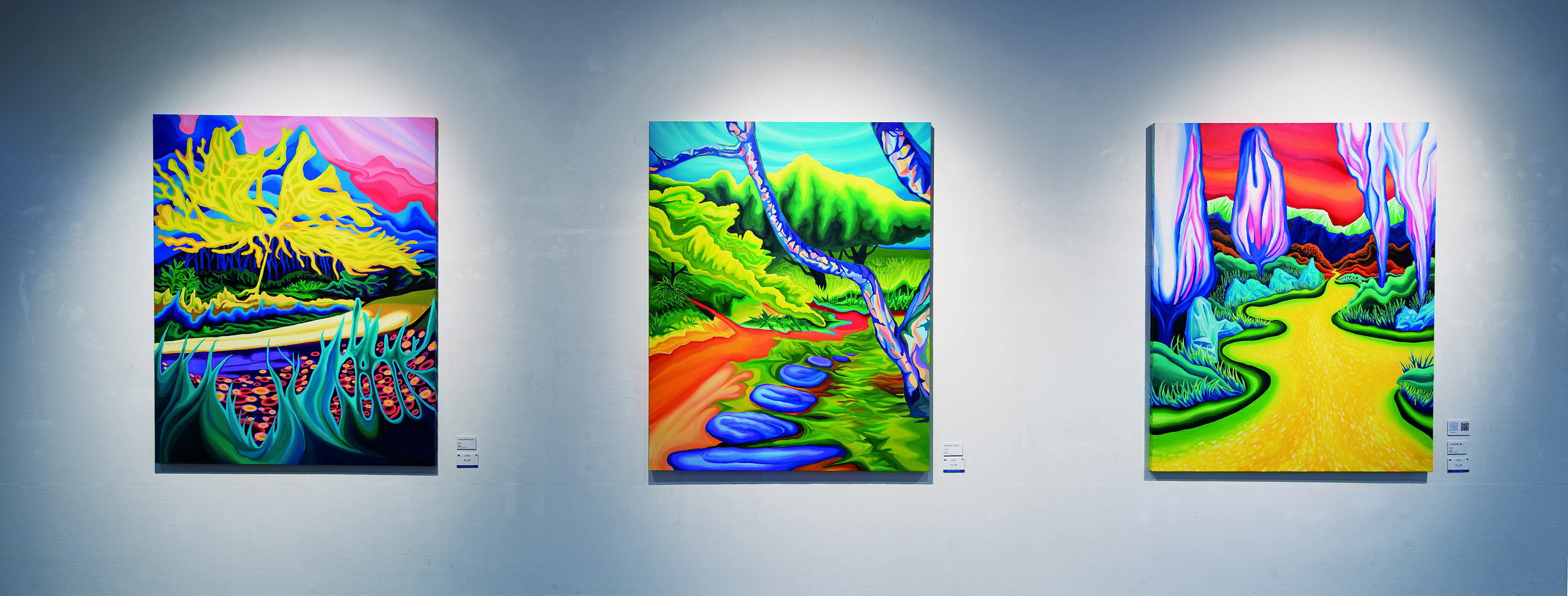 鈴木 萌絵 《The Silent Harbor、Ancient Blossoms、Hidden Stream